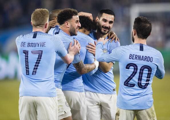 Gelsenkirchen 20 02 2019 Goal celebration Kevin De Bruyne City Kyle Walker City Leroy Sane City Ilkay Gündogan City Bernardo Silva City FC Schalke 04 Manchester City