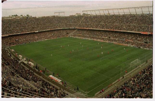 Vista panoramica de cesped y las gradas del estadio Ramon Sanchez Pizjuan durante un partido del Sevilla. 