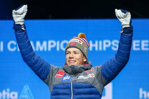 Nordische Ski WM in Seefeld, Langlauf Sprint Herren, Siegerehrung NORDIC SKIING - FIS Nordic World Ski Championships Seefeld 2019 SEEFELD,AUSTRIA,22.FEB.19 - NORDIC SKIING, CROSS COUNTRY SKIING - FIS Nordic World Ski Championships, medal plaza, award ceremony, sprint, men. Image shows Johannes Hoesflot Klaebo (NOR). GEPAxpictures xCh.xKelemen