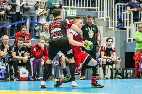 v l Marian Orlowski Luebbecke 29 blocks Luca Witzke Essen 7 at the game TUSEM Essen vs TuS N Luebbecke Handball 2 Bundesliga 22 02 2019 TUSEM Essen vs TuS N Luebbecke Handball 2 Bundesliga 22 02 2019 Essen Copyright: xEIBNER MarioxHommesx EP_MHS