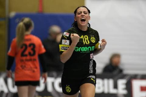 Johanna Stockschläder Dortmund cheers handball 1 Bundesliga womens handball Borussia Dortmund vs. Bayer 04 Leverkusen Herdecke Sporthalle Bleichstein 22 02 2019 Herdecke Sporthalle Bleichstein NRW Germany