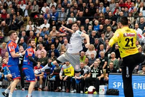 Adrian Kammlodt HC Elbflorenz Dresden 30 Vladimir Bozic HBW Balingen Weilstetten 21 HBW Balingen Weilstetten vs HC Elbflorenz Dresden Handballl DKB Men 2 Bundesliga 23 Spieltag Saison 18 19 GER 23 02 2019 HBW Balingen Weilstetten vs HC Elbflorenz Dresden Handballl DKB Men 2 Bundesliga 23 Spieltag Saison 18 19 GER 23 02 2019 Balingen Copyright: xEIBNER WolfgangxFrankx EP_WFK