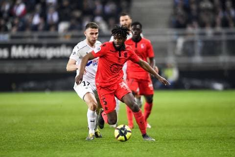 05 ADRIEN TAMEZE (NICE) - 17 ALEXIS BLIN (AMI) FOOTBALL : Amiens vs Nice - Ligue 1 Conforama - 23 02 2019 AnthonyBIBARD FEP Panoramic 