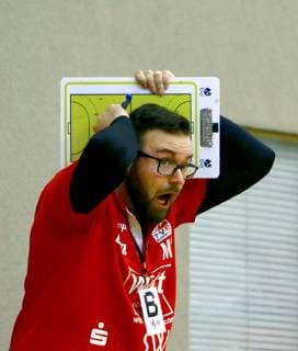 Coach Martin Schwarzwald Beyeröhde Handball Women 2 League 2018 19 BSV Sachsen Zwickau TV Beyeröhde Wuppertal 25 26 at 23 2 2019 BSV Sachsen Zwickau TV Beyeröhde Wuppertal