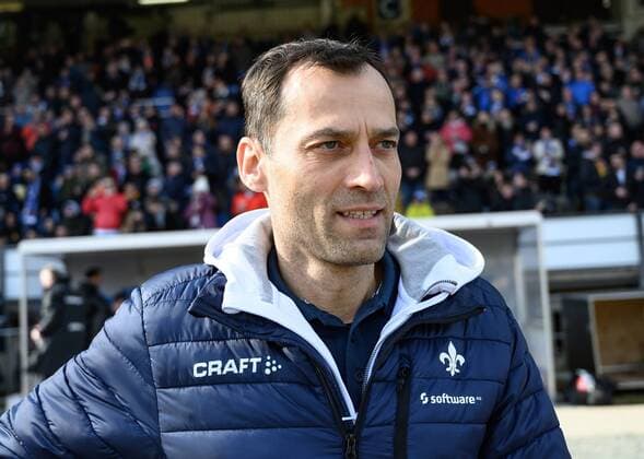 23 02 2019 xfux Football 2 Bundesliga SV Darmstadt 98 SG Dynamo Dresden emonline emspor v l Interim coach Athletics coach and video analyst Kai Peter Schmitz SV Darmstadt 98 DFL DFB REGULATIONS PROHIBIT ANY USE OF PHOTOGRAPHS as IMAGE SEQUENCES and or QUASI VIDEO Darmstadt