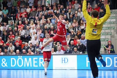 Magnus Neitsch TuS Ferndorf 18 past Jan von Boenigk ASV Hamm Westfalen 95 back against Felix Storbeck ASV Hamm Westfalen 1 goal ASV Hamm Westfalen vs TuS Ferndorf Handball 2 Bundesliga 23 02 2019 ASV Hamm Westfalen vs TuS Ferndorf Handball 2 Bundesliga 23 02 2019 Hamm Copyright: xEIBNER JanxStrohdiekx EP_JSK