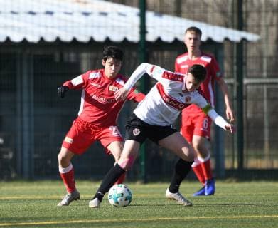 Fussball, Nachwuchs, Saison 2018 2019, B-Junioren, Bundesliga, Staffel Nord Nordordost (18. Spieltag), 1. FC Union Berlin - Energie Cottbus (1:2), v. l. Ünal Durmushan U17 U 17 1. FC Union), Jeremy Postelt (U17, Energie Cottbus), 23.02. 2019, *** Football Youth Season 2018 2019 2019 B Juniors Bundesliga Relay North North-Northeast 18 Matchday 1 FC Union Berlin Energy Cottbus 1 2 v l Ünal Durmushan U17 1 FC Union Jeremy Postelt U17 Energy Cottbus 23 02 2019 Copyright: xMatthiasxKochx