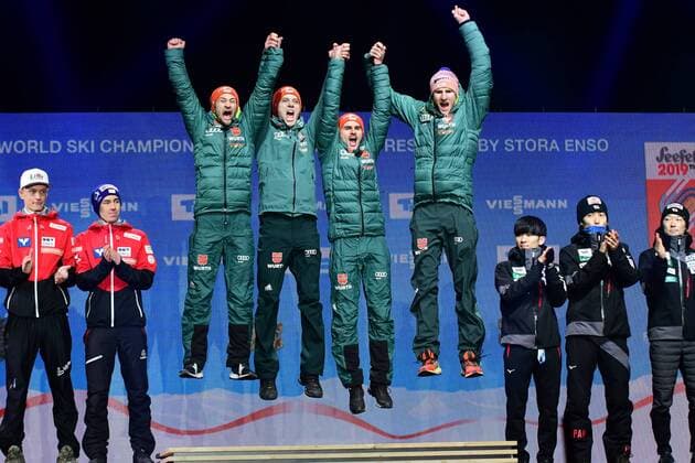 2019.02.24 Seefeld Innsbruck Mistrzostwa Swiata w Narciarstwie Klasycznym Seefeld 2019 Konkurs druzynowy na duzej skoczni Bergisel HS130 - ceremonia medalowa N z Markus Eisenbichler, Karl Geiger, Richard Freitag, Stephan Leyhe Foto Martyna Szydlowska Newspix 2019.02.24 Seefeld Innsbruck FIS Nordic World Ski Championship Seefeld 2019 Team competition large hill Bergisel HS130 - medal ceremony Markus Eisenbichler, Karl Geiger, Richard Freitag, Stephan Leyhe Credit: Martyna Szydlowska Newspix --- Newspix.pl  20190224_MS_097