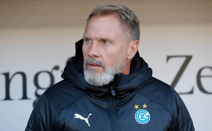 24.02.2019 Stockhorn Arena Thun , SCHWEIZ , Herren Fussball Super League FC Thun - Grasshopper Club Zürich Trainer Thorsten Fink (Grasshopper) *** 24 02 2019 Stockhorn Arena Thun SWITZERLAND Men Football Super League FC Thun Grasshopper Club Zurich Trainer Thorsten Fink Grasshopper 