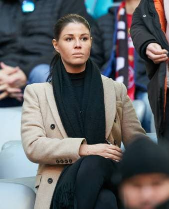 Lina, girlfriend of Joshua KIMMICH, FCB 32 FC BAYERN MUNICH - HERTHA BSC BERLIN 1-0 - DFL REGULATIONS PROHIBIT ANY USE OF PHOTOGRAPHS as IMAGE SEQUENCES and or QUASI-VIDEO - 1.German Soccer League , Munich, February 23, 2019 Season 2018 2019, matchday 23, FCB, München, Photographer: Peter Schatz