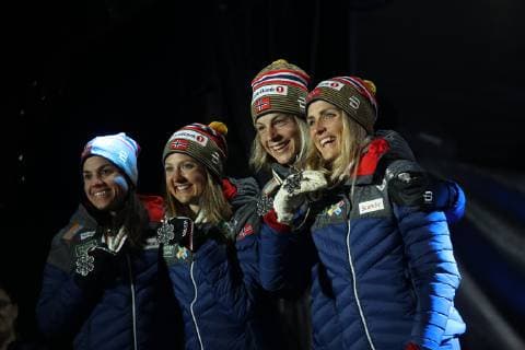 Nordische Ski WM in Seefeld, 4x5km Staffel Damen, Siegerehrung NORDIC SKIING - FIS Nordic World Ski Championships Seefeld 2019 SEEFELD,AUSTRIA,28.FEB.19 - NORDIC SKIING, CROSS COUNTRY SKIING - FIS Nordic World Ski Championships, Medal Plaza, award ceremony, 4x5km relay, ladies. Image shows team Norway (Heidi Weng, Ingvild Flugstad Oestberg, Astrid Uhrenholdt Jacobsen and Theresa Johaug). Keywords: medal. GEPAxpictures xChristianxWalgram