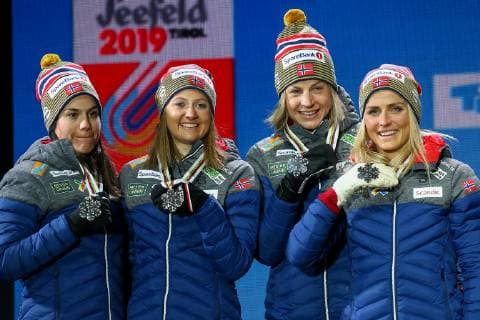 Nordische Ski WM in Seefeld, 4x5km Staffel Damen, Siegerehrung NORDIC SKIING - FIS Nordic World Ski Championships Seefeld 2019 SEEFELD,AUSTRIA,28.FEB.19 - NORDIC SKIING, CROSS COUNTRY SKIING - FIS Nordic World Ski Championships, Medal Plaza, award ceremony, 4x5km relay, ladies. Image shows Heidi Weng, Ingvild Flugstad Oestberg, Astrid Uhrenholdt Jacobsen, Therese Johaug (NOR). GEPAxpictures xCh.xKelemen