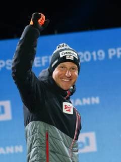Nordische Ski WM in Seefeld, Nordische Kombination, Siegerehrung NORDIC SKIING - FIS Nordic World Ski Championships Seefeld 2019 SEEFELD,AUSTRIA,28.FEB.19 - NORDIC SKIING, NORDIC COMBINED - FIS Nordic World Ski Championships, Medal Plaza, award ceremony, 10km Gundersen, individual. Image shows Bernhard Gruber (AUT). GEPAxpictures xCh.xKelemen