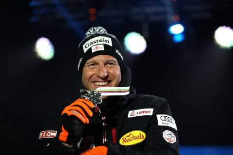 Nordische Ski WM in Seefeld, Nordische Kombination, Siegerehrung NORDIC SKIING - FIS Nordic World Ski Championships Seefeld 2019 SEEFELD,AUSTRIA,28.FEB.19 - NORDIC SKIING, CROSS COUNTRY SKIING - FIS Nordic World Ski Championships, Medal Plaza, award ceremony, 4x5km relay, ladies. Image shows Bernhard Gruber (AUT). Keywords: medal. GEPAxpictures xChristianxWalgram