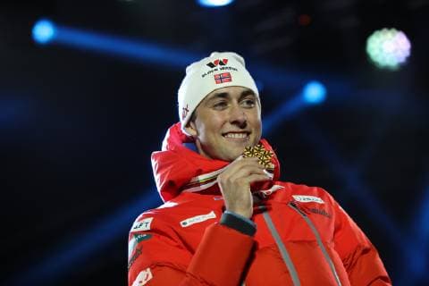 Nordische Ski WM in Seefeld, Nordische Kombination, Siegerehrung NORDIC SKIING - FIS Nordic World Ski Championships Seefeld 2019 SEEFELD,AUSTRIA,28.FEB.19 - NORDIC SKIING, NORDIC COMBINED - FIS Nordic World Ski Championships, Medal Plaza, award ceremony, 10km Gundersen, individual. Image shows Jarl Magnus Riiber (NOR). Keywords: medal. GEPAxpictures xChristianxWalgram