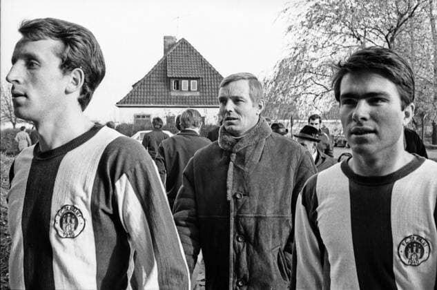From Regionalliga Nord season 1970 71 VfL Wolfsburg dark jersey against St Pauli Hamburg 1 3 on 08 11 1970 In photo St Pauli coach Erwin Türk with player