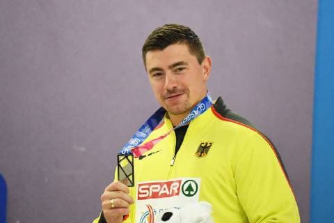 Athletics EAA Indoor European Championships 2019 European athletics indoor Championships 2019 Indoor EM 2019 Glasgow 01 03 03 2019 EmiratesArena Glasgow Davis Storl Germany shot-putting men award ceremony with silver medal
