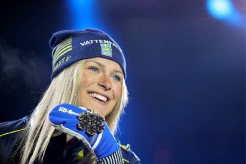 SEEFELD, TIROL, AUSTRIA â€“ MARCH 2, 2019: Cross-country skier Frida Karlsson (bronze) of Sweden poses at a medal ceremony for the ladies 30km mass start race at the 2019 FIS Nordic World Ski Championships. Sergei Bobylev TASS  TS0A2FCA