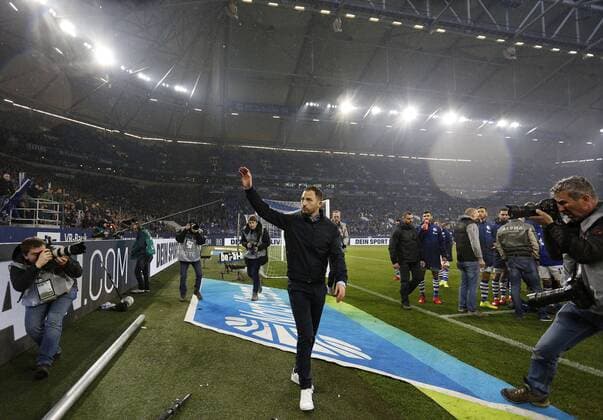 Gelsenkirchen Deutschland 1 Football BL 24 Matchday FC Schalke 04 Fortuna Düsseldorf 0 4 on 02 02 2019 in the Veltins Arena on Schalke in Gelsenkirchen After the embarrassing presentation of the Schalker team, the coach Domenico TEDESCO S04 re faced the protesting Schalker Ultra fans in the north curve According to the specifications of the DFL German Football League, it is forbidden to use or have used photos taken in the stadium and or from the match in the form of sequence pictures and or video-like photo galleries