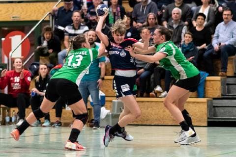 v li Rabea Nesslage SV Werder Bremen 13 Katrin Friedrich SG H2Ku Herrenberg Kuties 09 Lena Janssens SV Werder Bremen 09 SG H2Ku Herrenberg Kuties vs SV Werder Bremen Handball 2 Bundesliga Women HBF Season 18 19 02 03 2019 SG H2Ku Herrenberg Kuties vs SV Werder Bremen Handball 2 Bundesliga Women HBF Season 18 19 02 03 2019 Men Herrenberg Copyright: xEIBNER WolfgangxFrankx EP_WFK