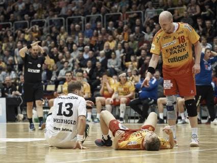 Odense EHF Cup mens handball GOG THW Kiel Arena Funen in Odense on March 3, 2019 fight ends 22 26 Here is the silicon Steffen Weinhold 13 and GOGs Mathias Gidsel 19 there is a walk in the floor while Lars Beck Hald 18 looks to Photo Robert Wengler Odense Denmark,  Copyright: ©RobertxWengler RobertxWenglerx COP107 spdk20190303-173043-L