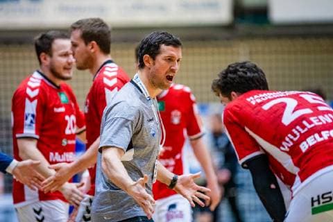 Handball 2 Bundesliga Men Season 2018 2019 Dessau Rosslauer HV 06 Handball Hamburg Coach Torsten Jansen Hamburg Handball motivates the last reserves during Season 2018 2019 in Handball 2 Bundesliga Men between Dessau Rosslauer HV 06 and Handball Hamburg in the Anhalt Arena on 3 March 2019 in Bauhausstadt Dessau Saxony Anhalt Saxony Anhalt Germany Germany