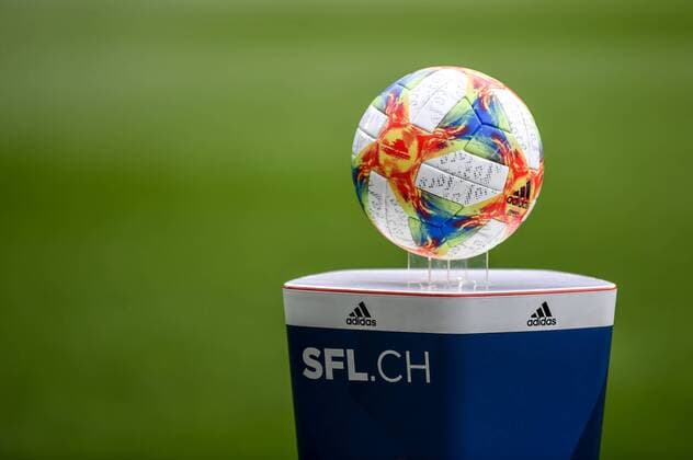 Football RSL 18 19 FC Basel 1893 vs. FC Thun 03 03 2019 The match ball at the Raiffeisen Super League football match between FC Basel 1893 and FC Thun on Sunday 03 March 2019 at St Jakob Park in Basel BEAUTIFUL SPORTS Gerd Gruendl xGRGx