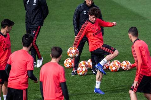Real Madrid s Alvaro Odriozola (C) attends the team s training session at Valdebebas sports city in Madrid, Spain, 04 March 2019. Real Madrid will face Ajax in a Champions League match at Bernabeu stadium, 05 March 2019. Real Madrid training session !ACHTUNG: NUR REDAKTIONELLE NUTZUNG!  Copyright: xEFEx xRodrigoxJimenezx GRAF8008 20190304-636872995847110730