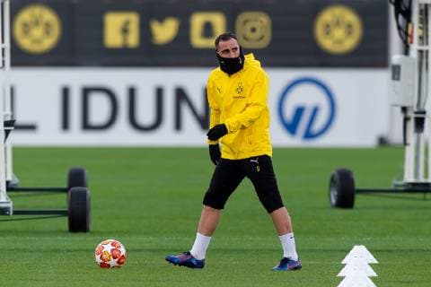 Dortmund Germany 04 03 2019 UEFA Champions League 2018 19 Season Round of 16 Borussia Dortmund Tottenham Hotspur Training Borussia Dortmund Paco Alcacer BVB watch DeFodi053