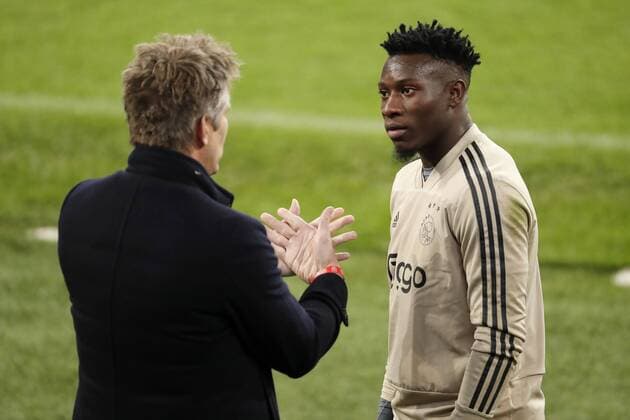 (L-R) Ajax general director Edwin van der Sar, Ajax goalkeeper Andre Onana during a training session prior to the UEFA Champions League round of 16 match between Real Madrid and Ajax Amsterdam at the Santiago Bernabeu stadium on March 04, 2019 in Madrid, Spain UEFA Champions League 2018 2019 xVIxVIxImagesx xMauricexvanxSteenxIVx 13818340