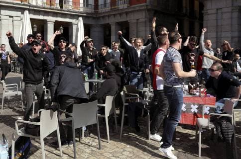 Dutch Ajax fans are seen at Plaza Mayor in Madrid, Spain, 05 March 2019. Ajax and Real Madrid face in a round of sixteen second leg Champions League match 05 March 2019. Ajax fans in Madrid !ACHTUNG: NUR REDAKTIONELLE NUTZUNG!  Copyright: xBALLESTEROSx GRAF8969 20190305-636873945330228235