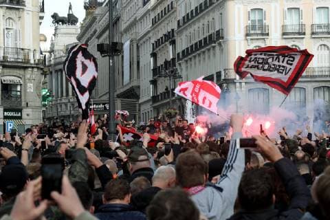 Ajax fans gather at Puerta del Sol square in central Madrid, Spain, 05 March 2019, prior to the UEFA Champions League round of 16 second leg soccer match between Real Madrid and Ajax Amsterdam. Real Madrid vs Ajax Amsterdam !ACHTUNG: NUR REDAKTIONELLE NUTZUNG!  Copyright: xKikoxHuescax GRAF9138 20190305-636874150749271925