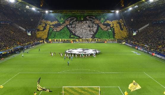 Dortmund Germany 05 03 2019 UEFA Champions League 2018 19 Season Round of 16 BV Borussia Dortmund Tottenham Hotspur Choreography Fans BVB at the beginning of the game DeFodi521
