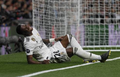 Soccer match between Real Madrid vs Ajax of the Champions League 2018 2019 held at the Santiago Bernabeu stadium in Madrid Photo Jose Cuesta 261 Cordon Press Vinicius Jr is injured Cordon Press,  xJosexLuisxCuestax xx