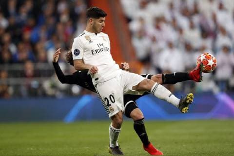 (l-r) Marco Asensio of Real Madrid, Nico Tagliafico of Ajax during the UEFA Champions League round of 16 match between Real Madrid and Ajax Amsterdam at the Santiago Bernabeu stadium on March 05, 2019 in Madrid, Spain UEFA Champions League 2018 2019 xVIxVIxImagesx xMauricexvanxSteenxIVx 13823205