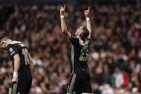 5th March 2019, Santiago Bernabeu, Madrid, Spain; UEFA Champions League football, round of 16, second leg, Real Madrid versus Ajax; Hakim Ziyech (Ajax) celebrates his goal which made it 0-1 in the 7th minute  ActionPlus12111151 LeonardoxPrieto