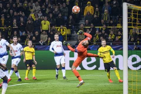 05 03 2019 xkvx Football UEFA Champions League Borussia Dortmund Tottenham Hotspur emspor v l Goal chance by Mario Goetze BVB Borussia Dortmund Hugo Lloris Tottenham Hotspur holds the ball DFL DFB REGULATIONS PROHIBIT ANY USE OF PHOTOGRAPHS as IMAGE SEQUENCES and or QUASI VIDEO Dortmund
