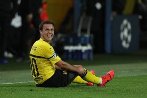 5th March 2019, Westfalenstadion, Dortmund, Germany; UEFA Champions League football, round of 16, second leg, Borussia Dortmund versus Tottenham Hotspur; Mario Gotze of Borussia Dortmund goes down injured after a clash in the box  ActionPlus12111165 ShaunxBrooks