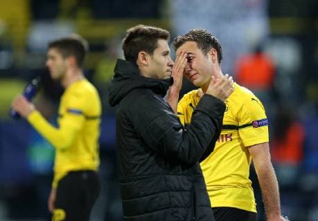 05 03 2019 Football UEFA Champions League 2018 2019 Round of 16 Borussia Dortmund Tottenham Hotspur at Signal Iduna Park Dortmund L R Raphael Guerreiro Dortmund and Mario Götze Dortmund disappointed DFL and DFB regulations prohibit any use of photographs as image sequences and or quasi video