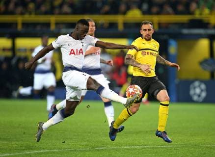 05 03 2019 Football UEFA Champions League 2018 2019 Round of 16 Borussia Dortmund Tottenham Hotspur in the Signal Iduna Park Dortmund L R Davinson Sanchez Tottenham Hotspur against Paco Alcacer Dortmund DFL and DFB regulations prohibit any use of photographs as image sequences and or quasi video