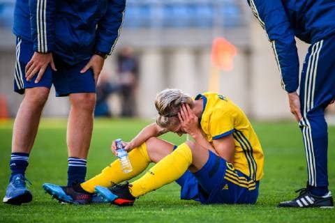 190306 Lina Hurtig of Sweden in pain during the Algarve Cup 2019 match between Canada and Sweden on March 6 2019 in Almancil Photo Ludvig Thunman BILDBYRAN kod LT 35616,  Copyright: LUDVIGxTHUNMAN BB190306LT031