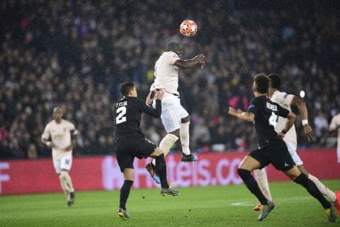 Romelu Lukaku (Man Utd) vs SILVA Thiago (PSG) FOOTBALL : PSG vs Manchester Utd - UEFA Champions league - Paris - 06 03 2019 JBAutissier Panoramic 