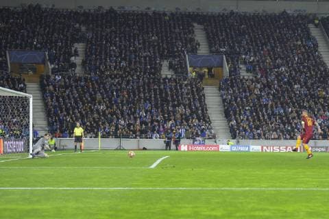 Photo Fabio Rossi AS Roma LaPresse 06 03 2019 Oporto (POR) Soccer Porto - Roma Champions League 2018 2019 2018 2019 - Estadio Do Dragao In the pic: Daniele De Rossi goal  Copyright: xLaPresse ASxRoma FabioxRossix