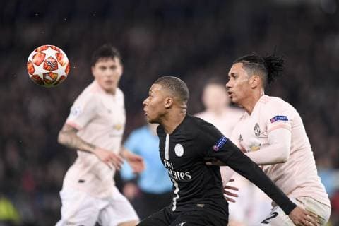 07 KYLIAN MBAPPE (PSG) - 12 CHRIS SMALLING (MAN) FOOTBALL : Paris SG vs Manchester United ManU - Ligue des Champions - 06 03 2019 AnthonyBIBARD FEP Panoramic 