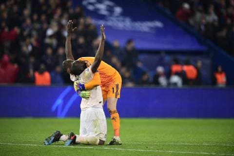 joie des joueurs de Manchester United ManU Romelu Lukaku (Man Utd) David De Gea (Man Utd) FOOTBALL : PSG vs Manchester Utd - UEFA Champions league - Paris - 06 03 2019 JBAutissier Panoramic 