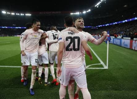 Manchester United ManU celebrate during the UEFA Champions League Round of Sixteen match at the Parc des Princes Stadium, Paris. Picture date: 6th March 2019. Picture credit should read: David Klein Sportimage EDITORIAL USE ONLY. No use with unauthorised audio, video, data, fixture lists, club league logos or live services. Online in-match use limited to 120 images, no video emulation. No use in betting, games or single club league player publications. _K2I7731.JPG