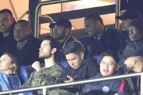 NEYMAR JR (PSG) dans les tribunes FOOTBALL : PSG vs Manchester Utd - UEFA Champions league - Paris - 06 03 2019 JBAutissier Panoramic 