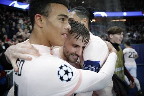 Manchester United ManU s Luke Shaw celebrates at the final whistle during the UEFA Champions League Round of Sixteen match at the Parc des Princes Stadium, Paris. Picture date: 6th March 2019. Picture credit should read: David Klein Sportimage EDITORIAL USE ONLY. No use with unauthorised audio, video, data, fixture lists, club league logos or live services. Online in-match use limited to 120 images, no video emulation. No use in betting, games or single club league player publications. _K2I7978.JPG