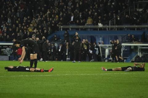 March 6, 2019 - Paris, France - The deception of the Paris Saint Germain players after the elimination in the round of 16 of the Champions League against Manchester United ManU at the Parc des Princes Stadium in Paris - France..Manchester United won 3-1 Soccer 2019 - Paris SG 1-3 Manchester United - ZUMAp119 20190306_zaf_p119_011 Copyright: xPierrexSteveninx