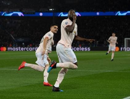 Paris Saint-Germain v Manchester United ManU UEFA Champions League Romelu Lukaku of Manchester United celebrates after scoring his team s 1st goal to make it 1-0 during the UEFA Champions League match at Parc des Princes, Paris Content Not Available For UK Newspapers Copyright: xRussellxHartx FIL-12959-0128